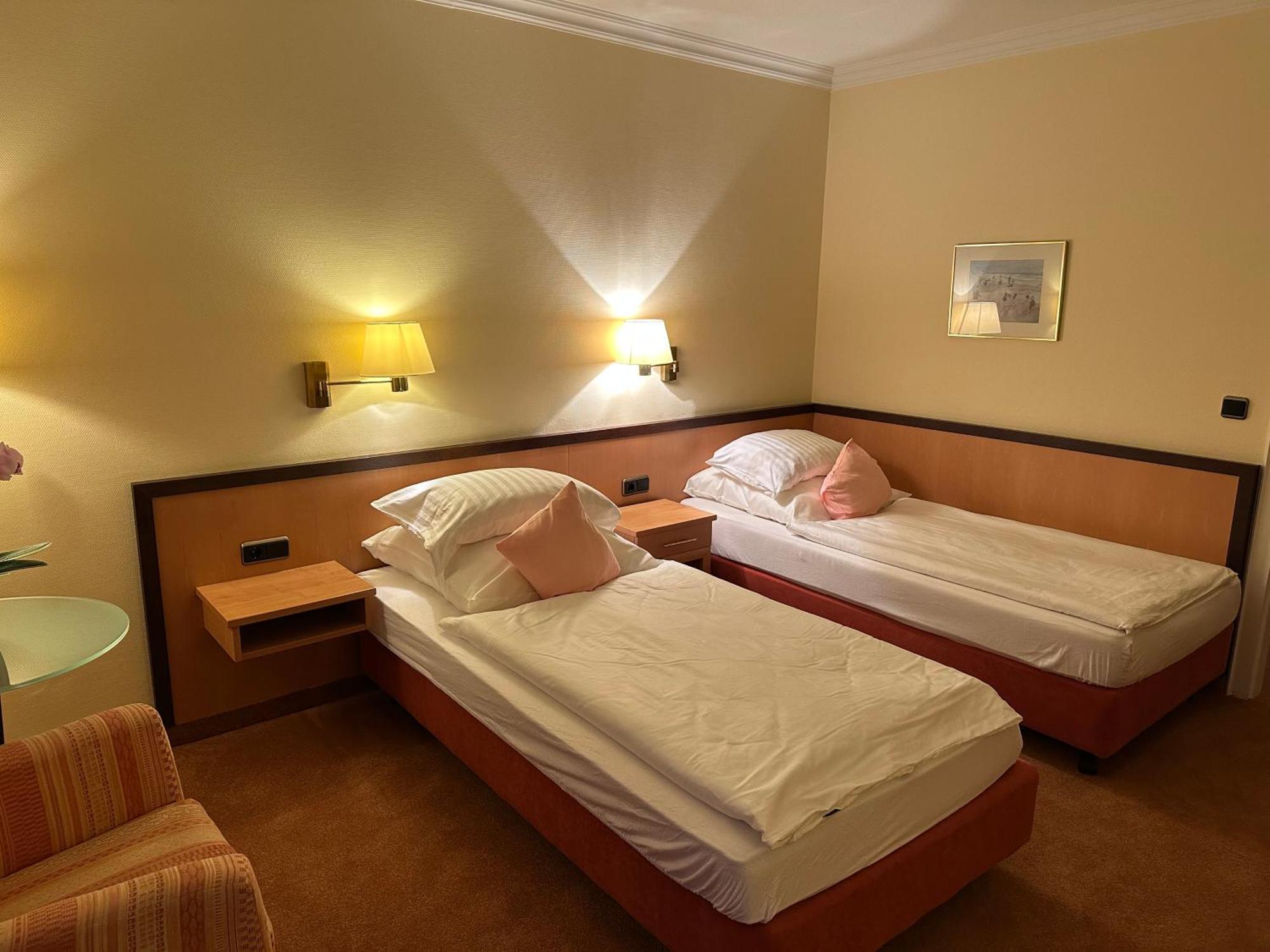 באד בוונסן Hotel Kieferneck מראה חיצוני תמונה