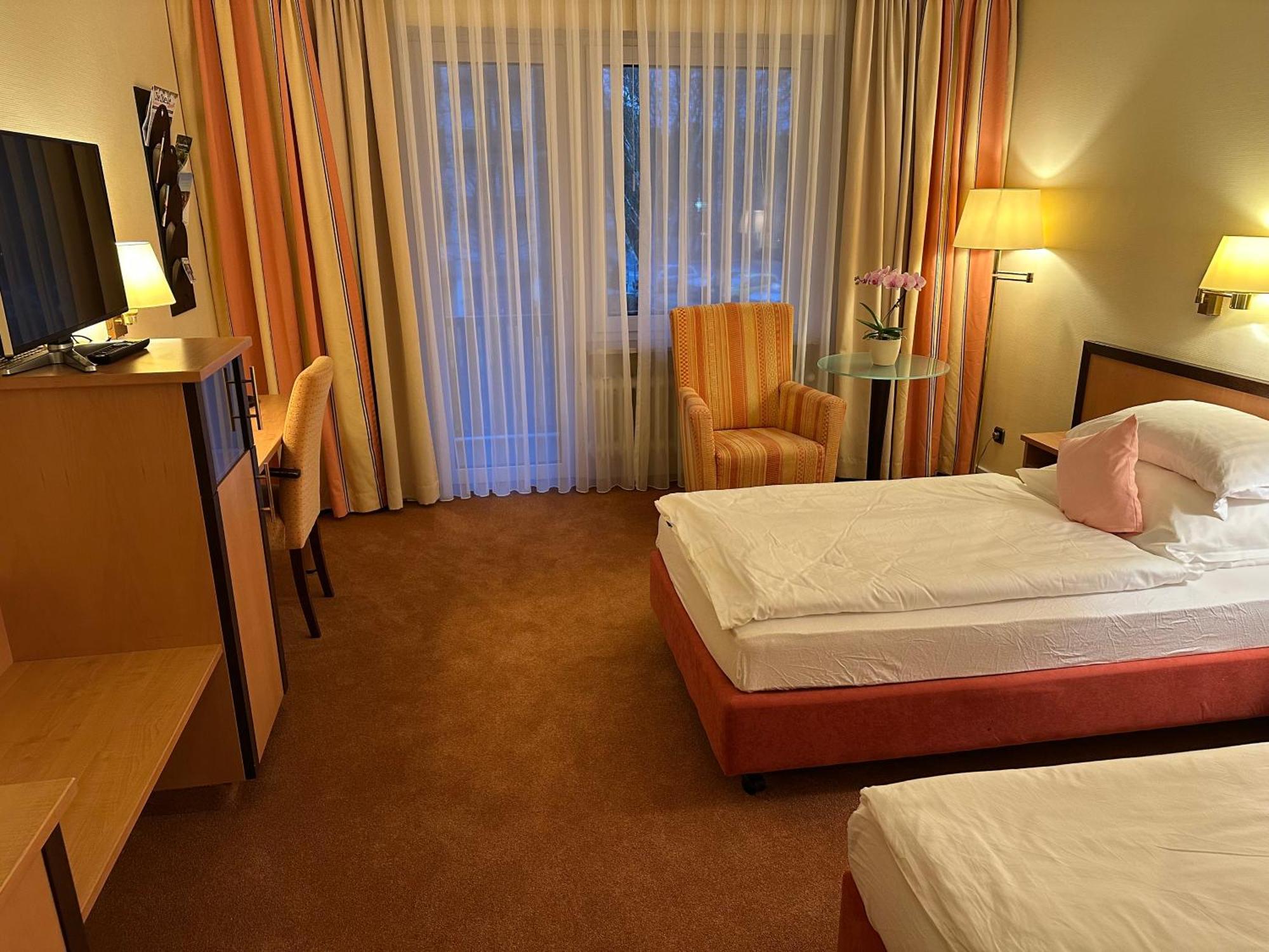 באד בוונסן Hotel Kieferneck מראה חיצוני תמונה