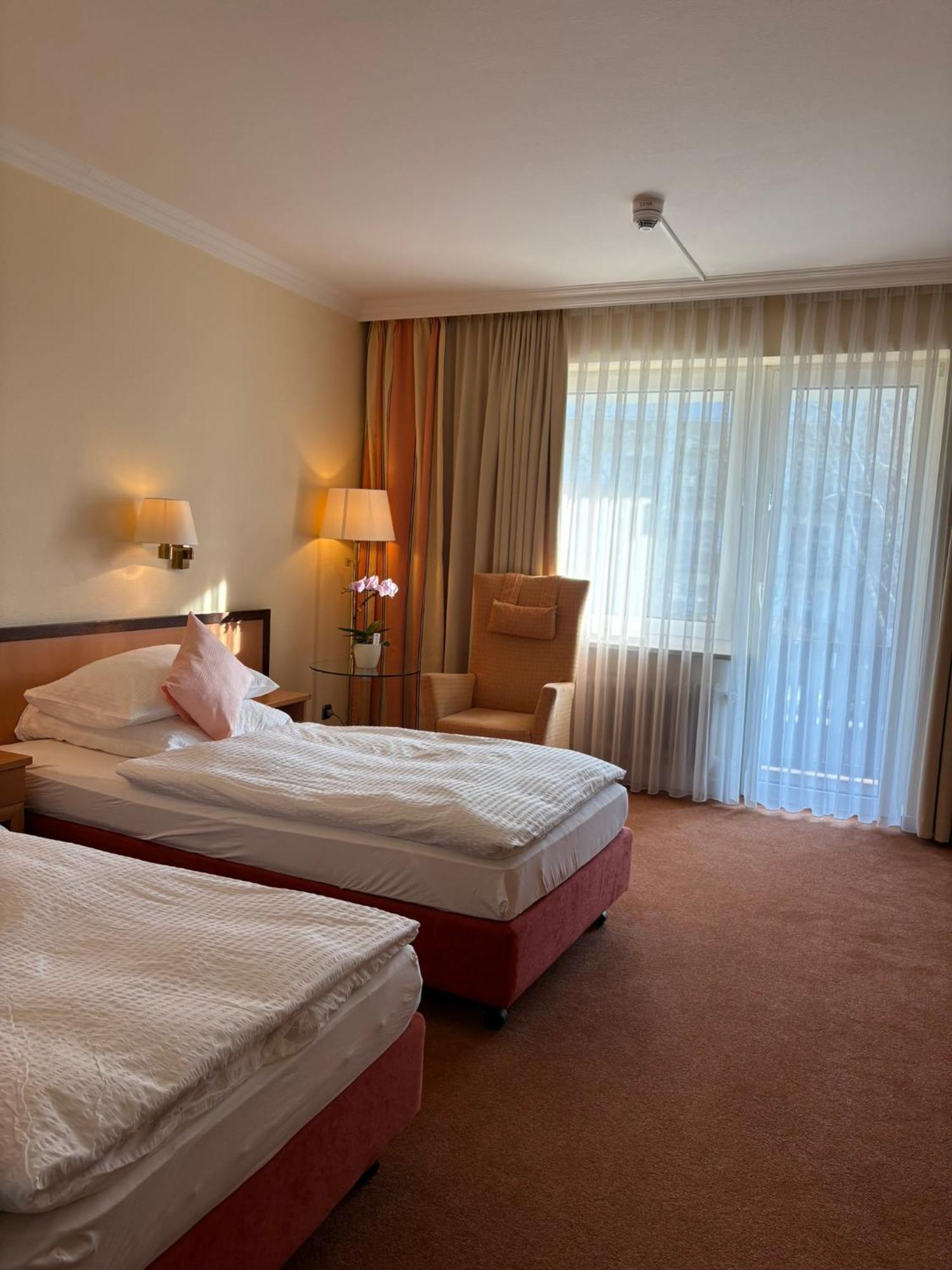 באד בוונסן Hotel Kieferneck מראה חיצוני תמונה